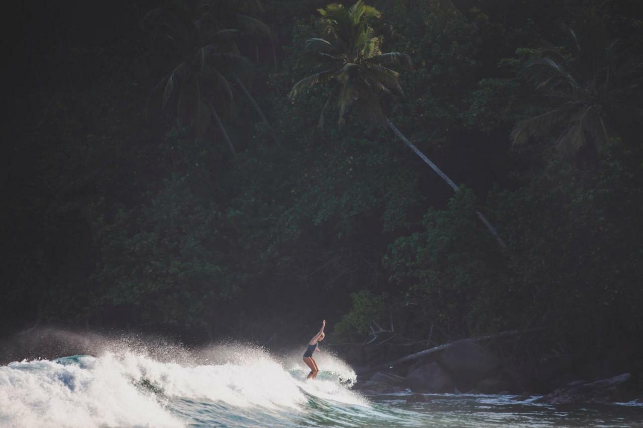 Layback Boutique Surf & Yoga Camp Sri Lanka Hostel Weligama Luaran gambar