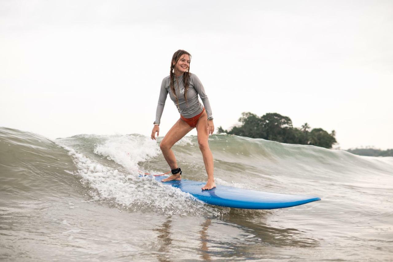 Layback Boutique Surf & Yoga Camp Sri Lanka Hostel Weligama Luaran gambar